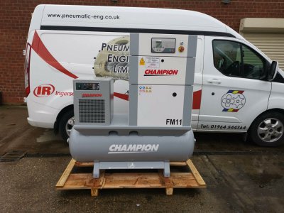 CHAMPION ROTARY SCREW COMPRESSOR WITH DRYER 270L 11KW 15HP 10 BAR 50 CFM